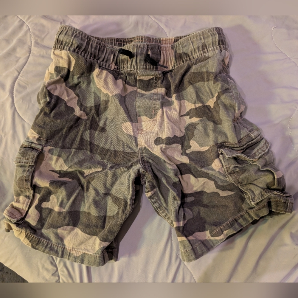 Wonder Nation Green Camouflage Kids Cargo Shorts
